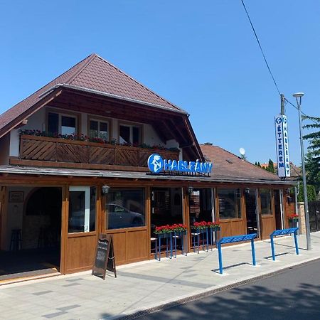 Bed and Breakfast Hableany Etterem, Pizzeria Es Vendeghaz Balatonmáriafürdő Exteriér fotografie